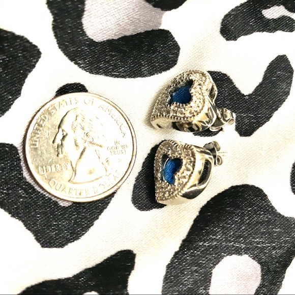 BNWOT.... Gorgeous Blue Sapphire Earrings - Picture 5 of 5